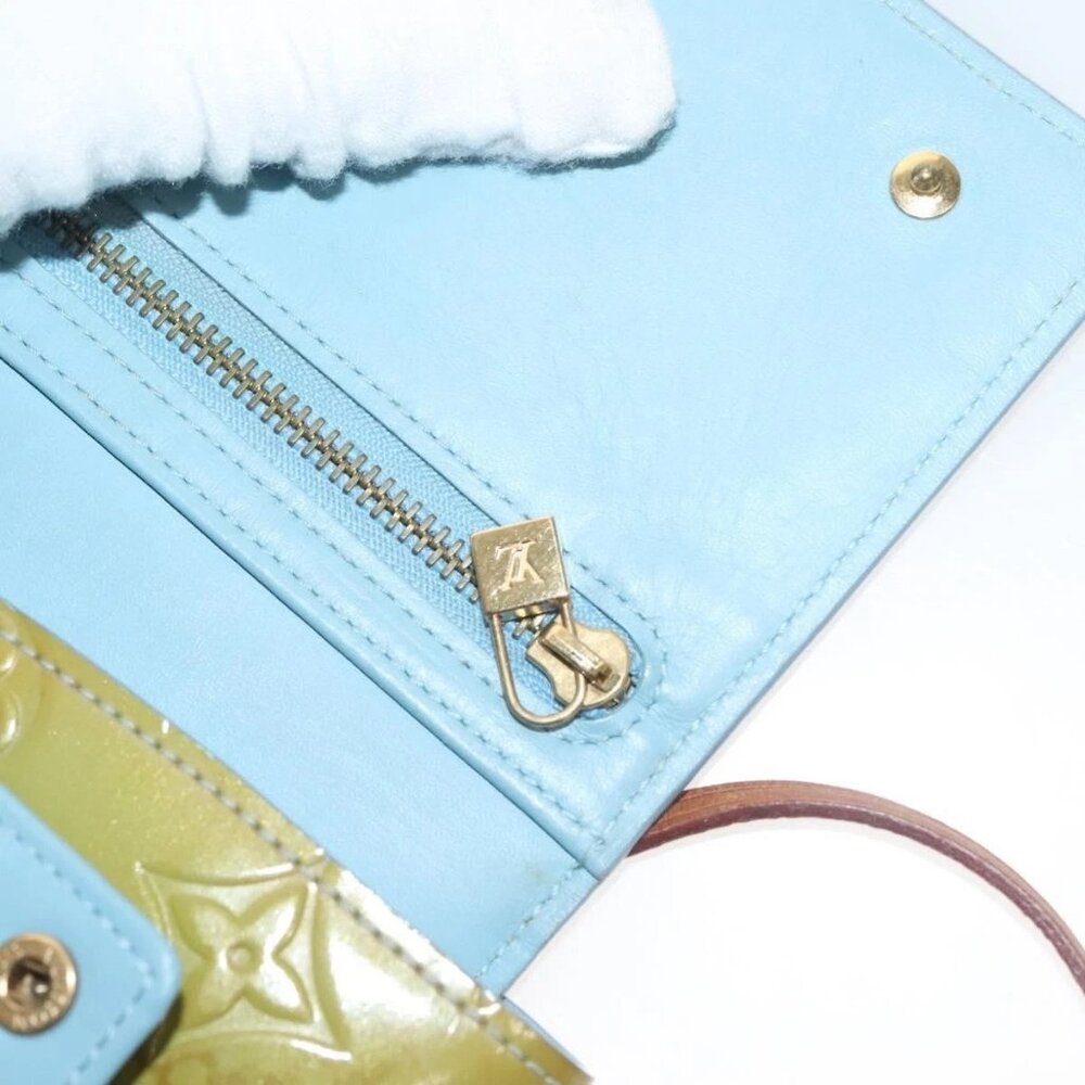 LOUIS VUITTON Monogram Vernis Walker Wallet Baby Blue - Picture 13 of 15